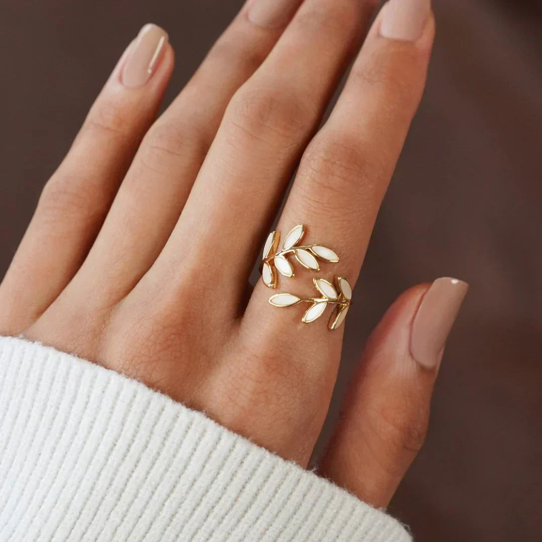 MELISSA LUNARE | LICHTREFLEXE RING