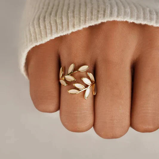 MELISSA LUNARE | LICHTREFLEXE RING